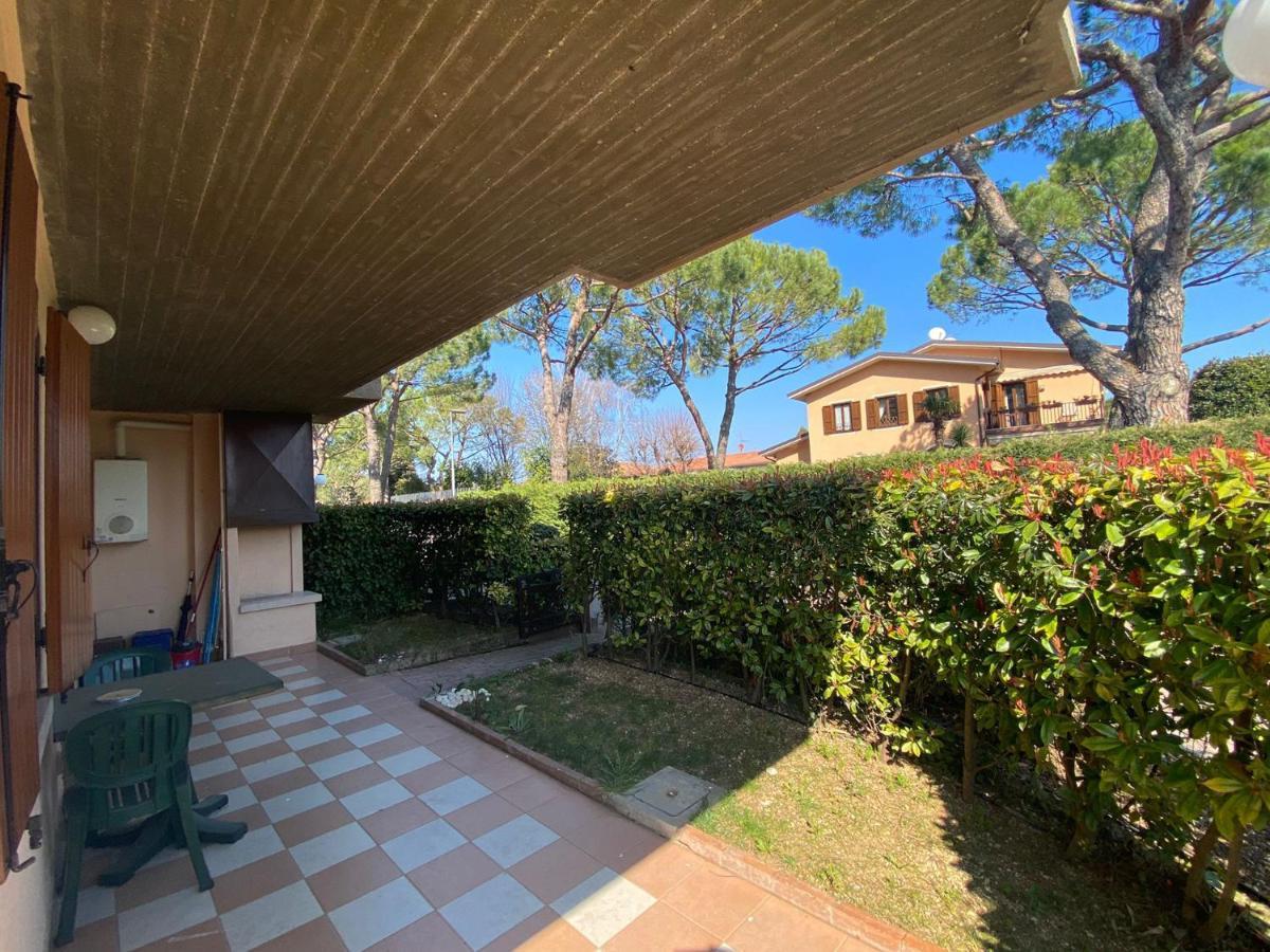 Apartment With Garden And Grill - Green Residence Sirmione Дезенцано-дель-Гарда Экстерьер фото